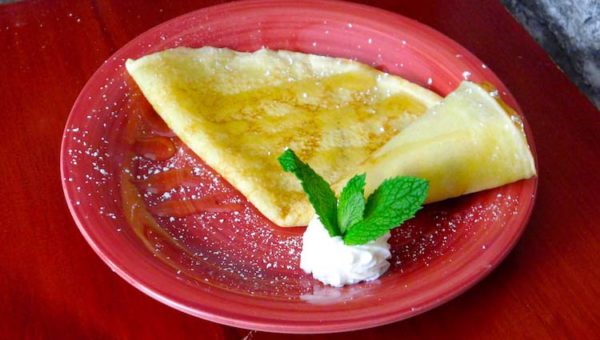 Finished honey crepes recipe from the Legend of Zelda Breath of the Wild game series.