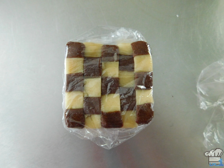 Preview of the completed checkerboard pattern for the Succulent Mattress cookie recipe from the Pikmin 2 video game